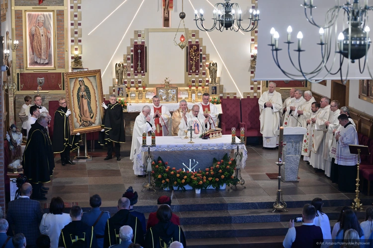 Królowa w Budach Barcząckich