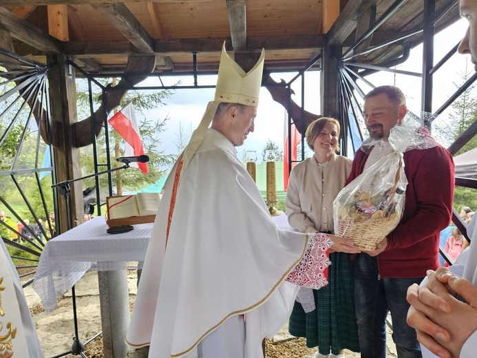 Poświęcenie kaplicy na Lubaniu