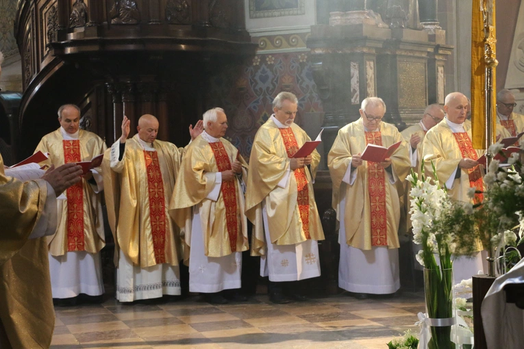 Płock. Rocznica święceń kapłańskich bp. Stułkowskiego