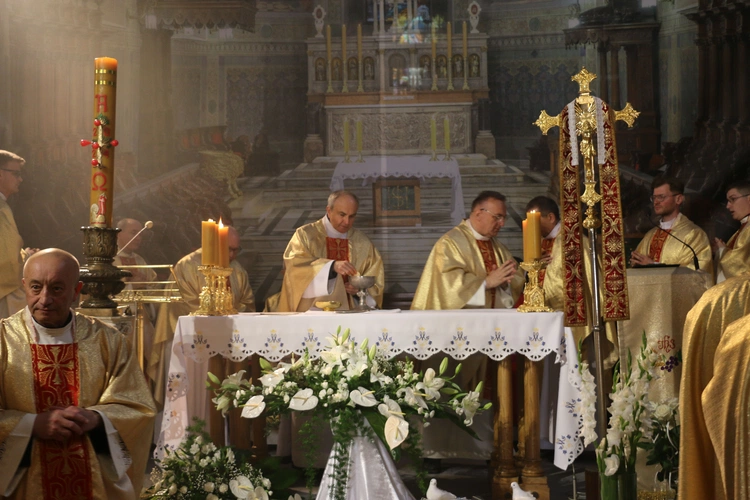 Płock. Rocznica święceń kapłańskich bp. Stułkowskiego