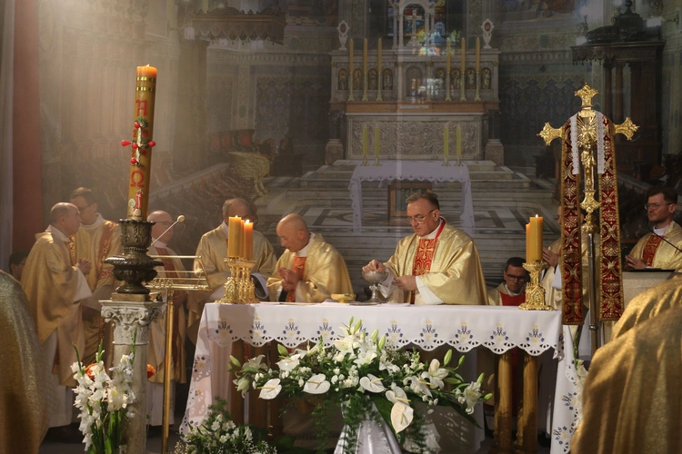 Płock. Rocznica święceń kapłańskich bp. Stułkowskiego