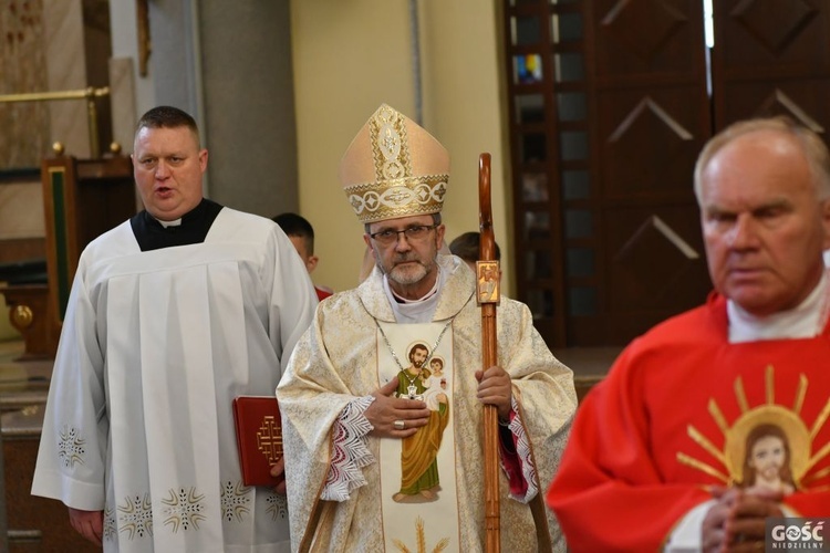 Głogów. Biskup z Boliwii poświecił obraz św. Andrzeja Boboli