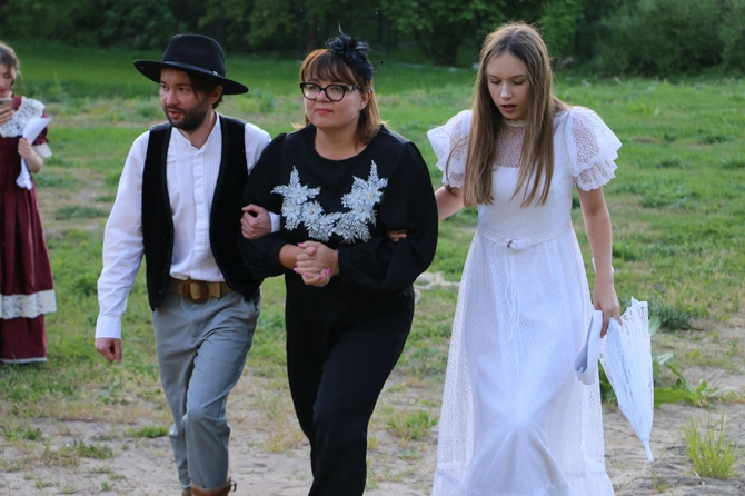 Płonne. Inscenizacja fragmentów powieści "Noce i dnie".