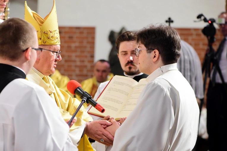 Święcenia diakonatu - konkatedra św. Jakuba w Olsztynie