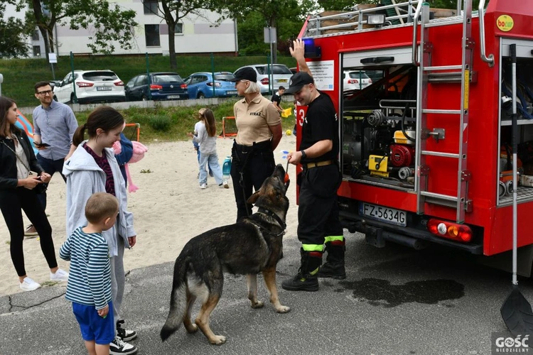 Festyn charytatywny w katoliku