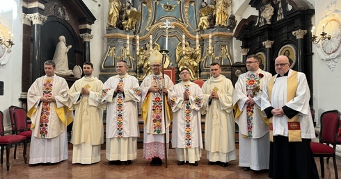Uroczystość święceń odbyła się w sobotę 18 maja w łowickiej katedrze.