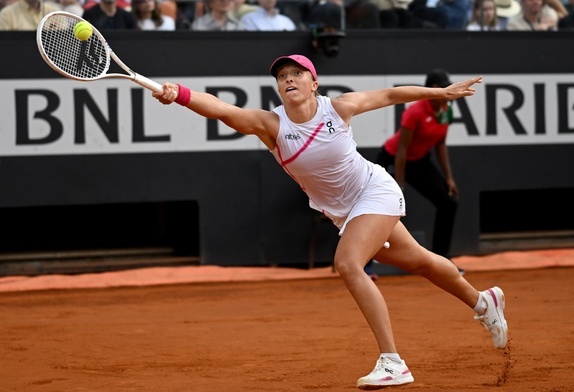 Turniej WTA w Rzymie - Świątek wygrała w finale z Sabalenką