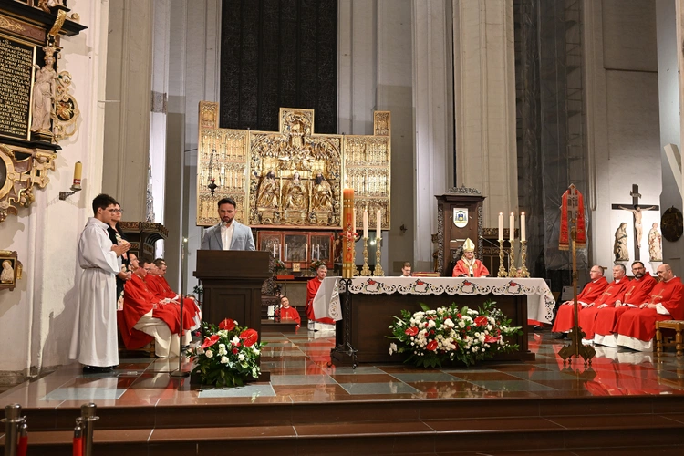 Wigilia Pięćdziesiątnicy w bazylice Mariackiej