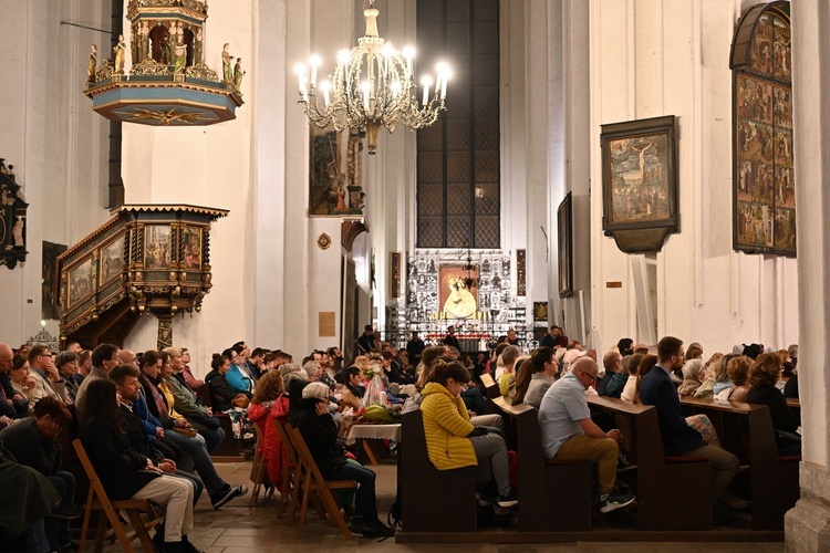 Wigilia Pięćdziesiątnicy w bazylice Mariackiej