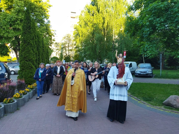 Via lucis ulicami parafii bł. Piotra Jerzego Frassatiego w Lublinie.