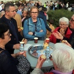 Otwarcie II Synodu Archidiecezji Wrocławskiej cz. 2 - świętowanie w ogrodach PWT