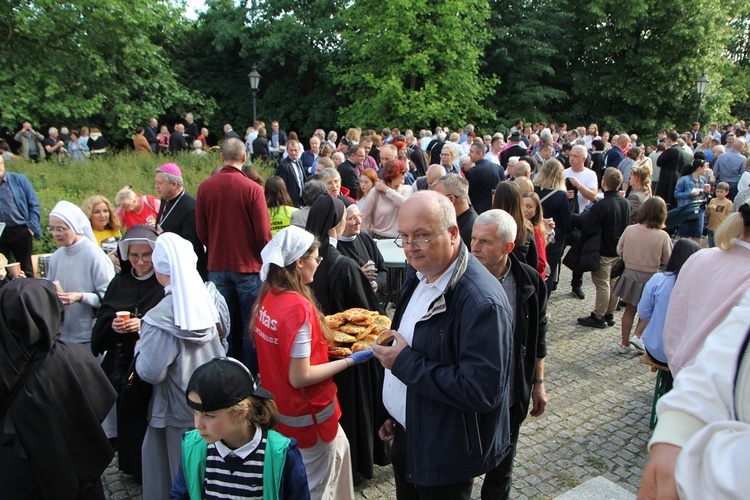 Otwarcie II Synodu Archidiecezji Wrocławskiej - cz. 3