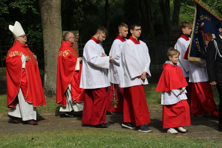 Sikórz. Wprowadzenie relikwii św. Andrzeja Boboli