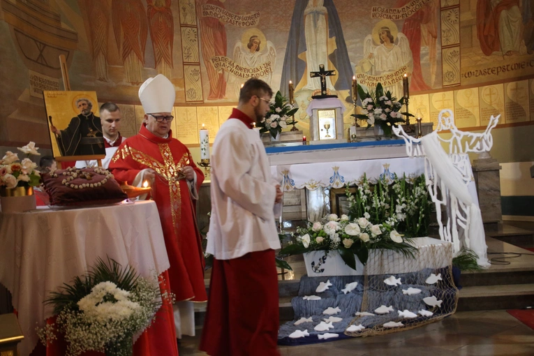 Sikórz. Wprowadzenie relikwii św. Andrzeja Boboli