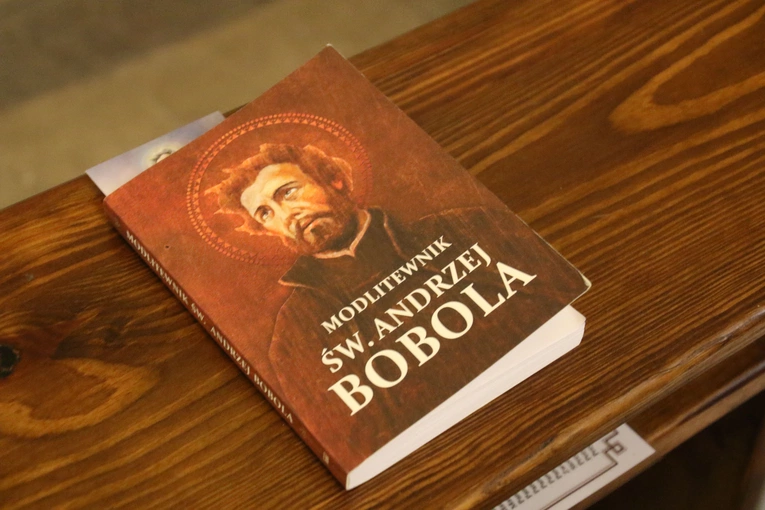 Sikórz. Wprowadzenie relikwii św. Andrzeja Boboli