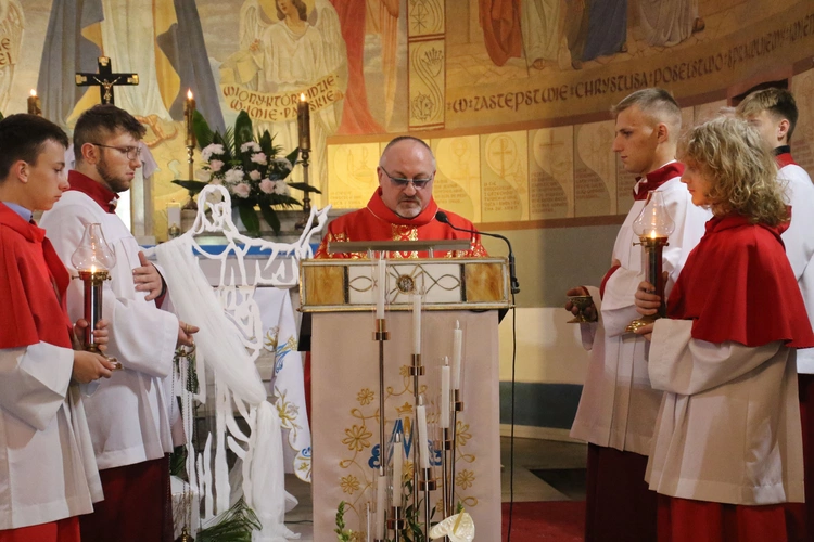 Sikórz. Wprowadzenie relikwii św. Andrzeja Boboli