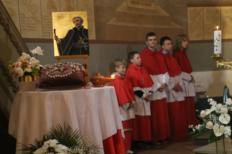 Sikórz. Wprowadzenie relikwii św. Andrzeja Boboli