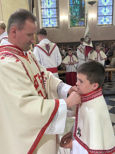 Łącko. Przyjęcie nowych ministrantów