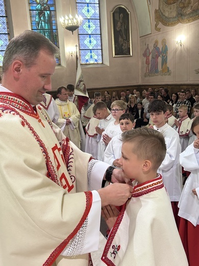 Łącko. Przyjęcie nowych ministrantów