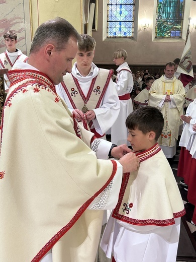 Łącko. Przyjęcie nowych ministrantów