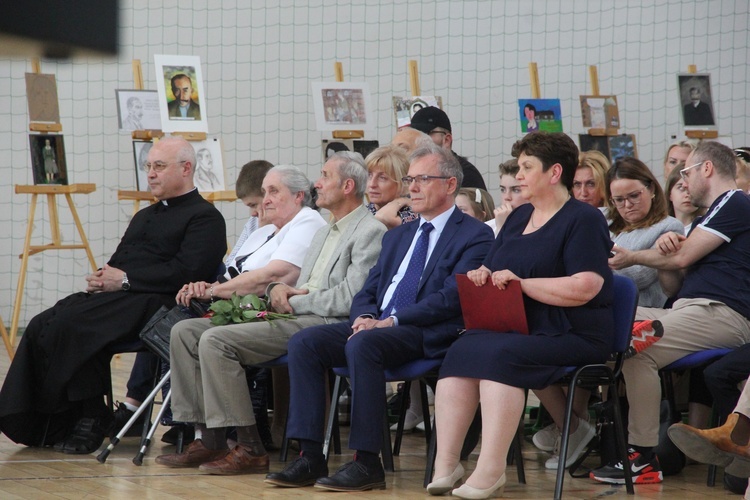 Nowy Sącz. Gala konkursu "Przyrócić głos Niezłomnym Nieobecnym na lekcjach historii"