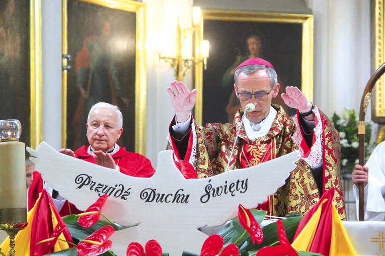 Modlitwa o wylanie darów Ducha Świętego.