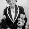 Zawsze elegancka, w wykonanym na drutach kapelusiku, z opaską  na ramieniu z nazwą oddziału Chrobry II, Zofia Czekalska w lipcu skończyłaby 101 lat.