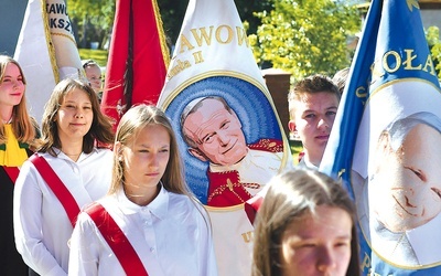 W diecezji jest  25 placówek noszących imię Jana Pawła II. Spotkanie odbywa się co roku.