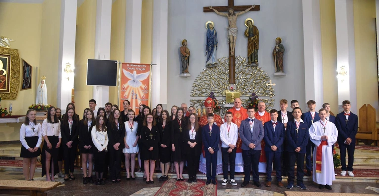 Bierzmowanie w Siedliskach Bobowskich 2024