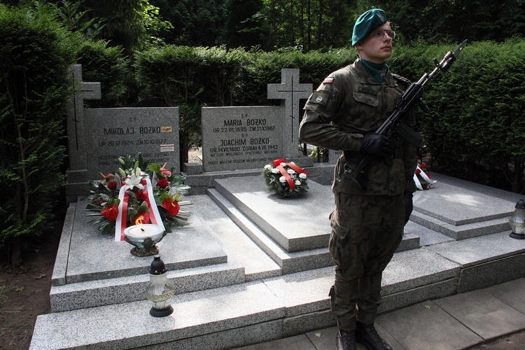 Oznaczenie grobów żołnierzy spod Monte Cassino