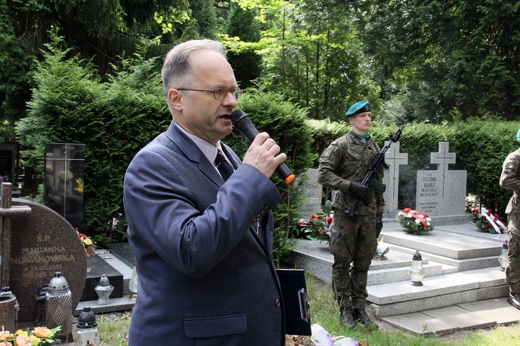 Oznaczenie grobów żołnierzy spod Monte Cassino