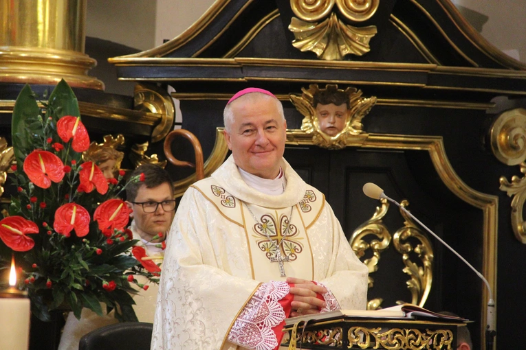 Pielgrzymka kapłanów do Tuchowa 2024