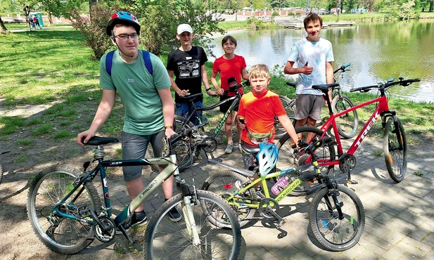 W ciągu roku mają mnóstwo atrakcji i wspólnych wycieczek