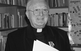 Zmarł bp pomocniczy senior Janusz Zimniak 