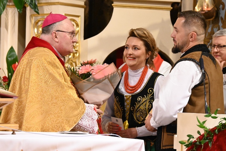 Bierzmowanie w parafii w Czarnym Dunajcu 
