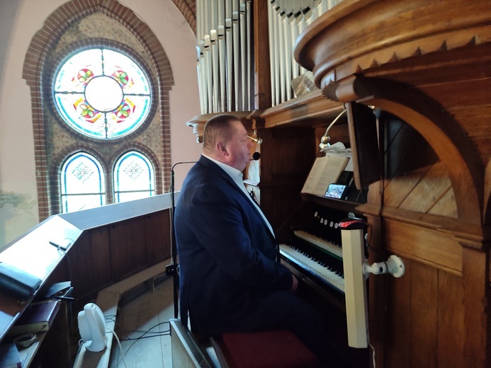 Paweł organista