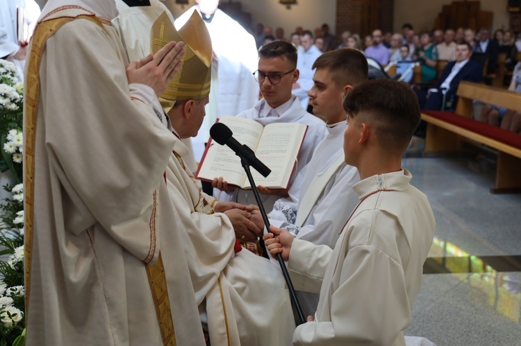 Święcenia kapłańskie u michalitów