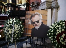Laureat Oscara, kompozytor Jan A.P. Kaczmarek spoczął na cmentarzu Rakowickim