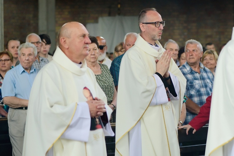 Olsztyn. Odpust parafii bł. Stefana Wyszyńskiego 