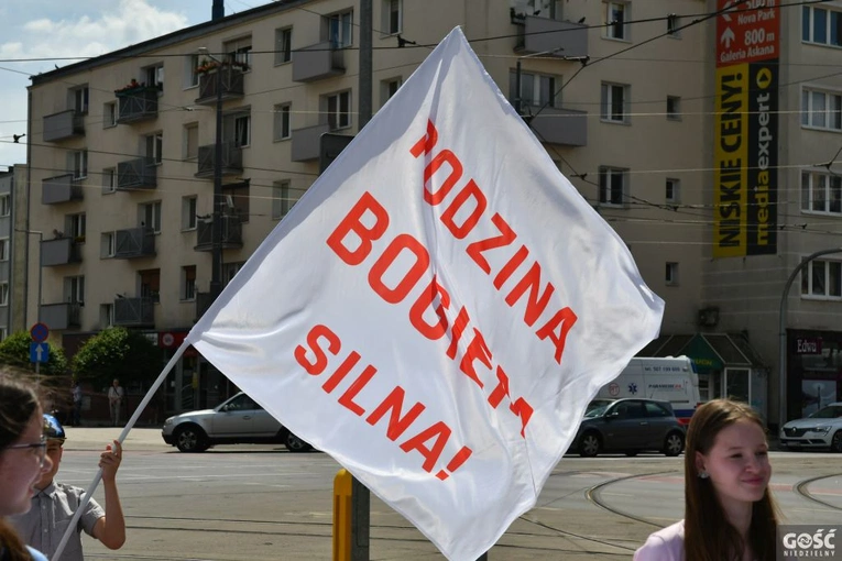 Marsz dla Życia i Rodziny przeszedł ulicami Gorzowa Wlkp.