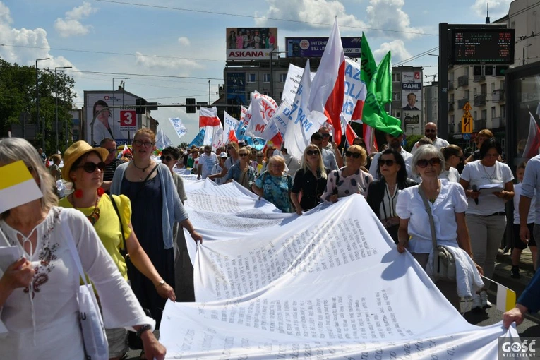 Marsz dla Życia i Rodziny przeszedł ulicami Gorzowa Wlkp.