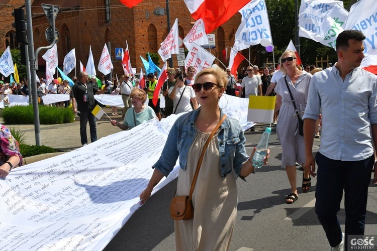 Marsz dla Życia i Rodziny przeszedł ulicami Gorzowa Wlkp.