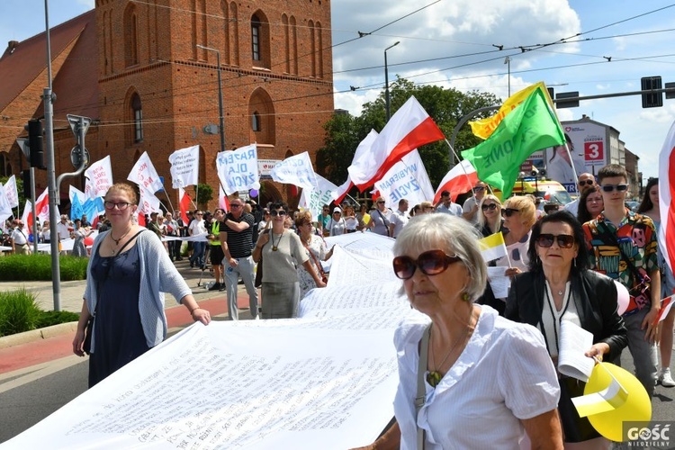 Marsz dla Życia i Rodziny przeszedł ulicami Gorzowa Wlkp.