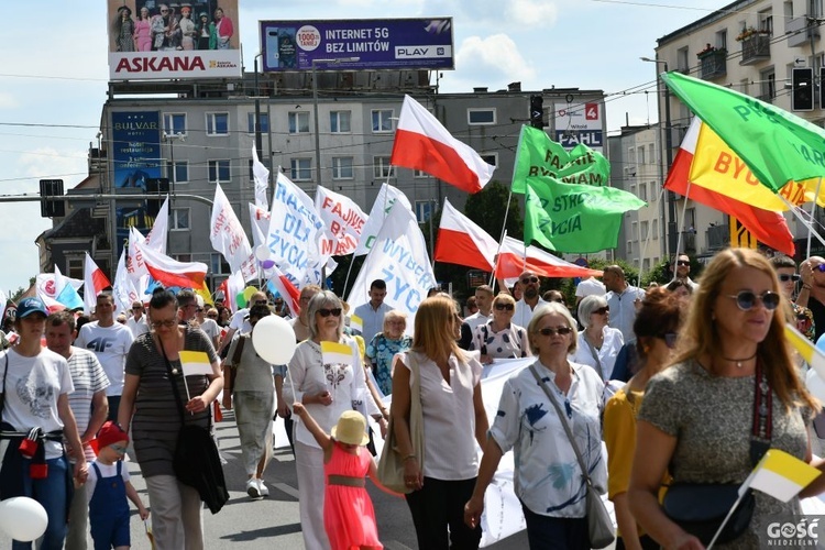 Marsz dla Życia i Rodziny przeszedł ulicami Gorzowa Wlkp.