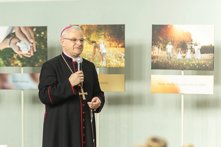 Poświęcenie pomnika Dziecka Utraconego