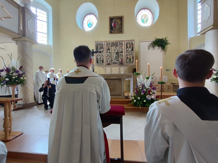 Neoprezbiter z Rząsin