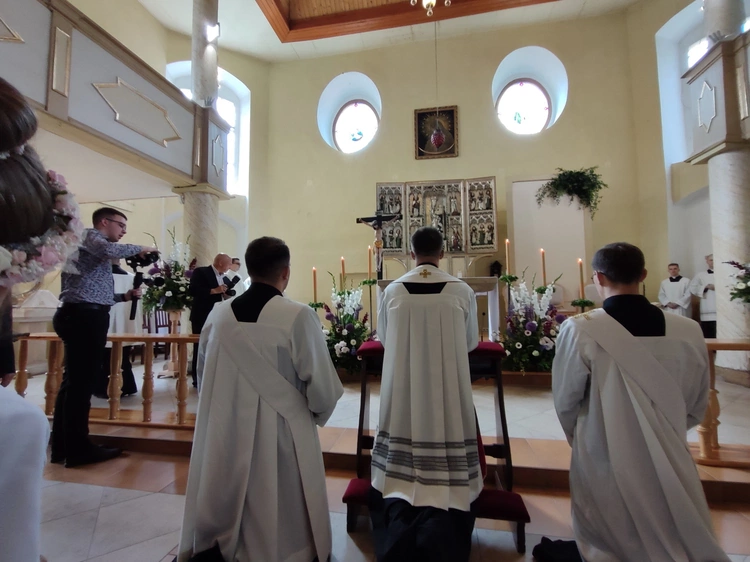 Neoprezbiter z Rząsin