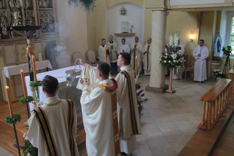 Neoprezbiter z Rząsin