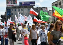 Ulicami Gorzowa Wlkp. przeszedł Marsz dla Życia i Rodziny