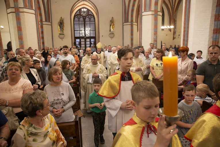 Msza św. rozpoczynająca Marsz dla Życia i Rodziny